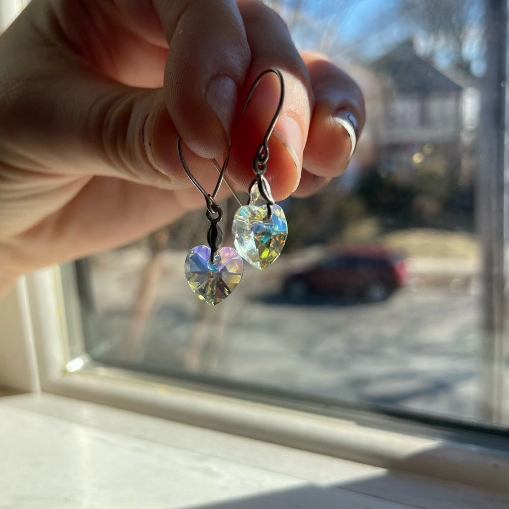 Beautiful sterling silver earrings with crystal heart